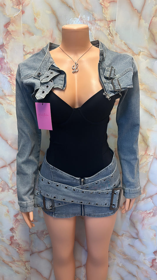 Buckle skirt set with matching crop jacket
