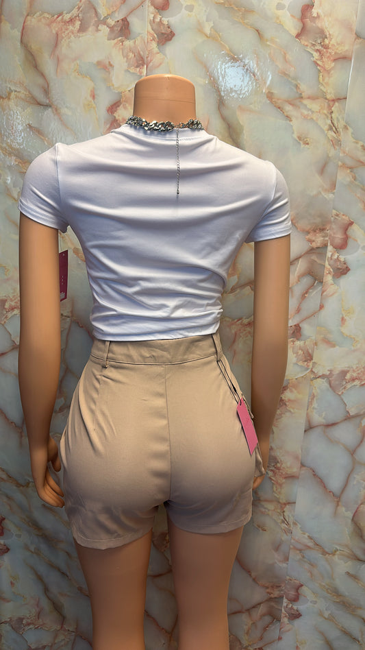 Nude cargo shorts